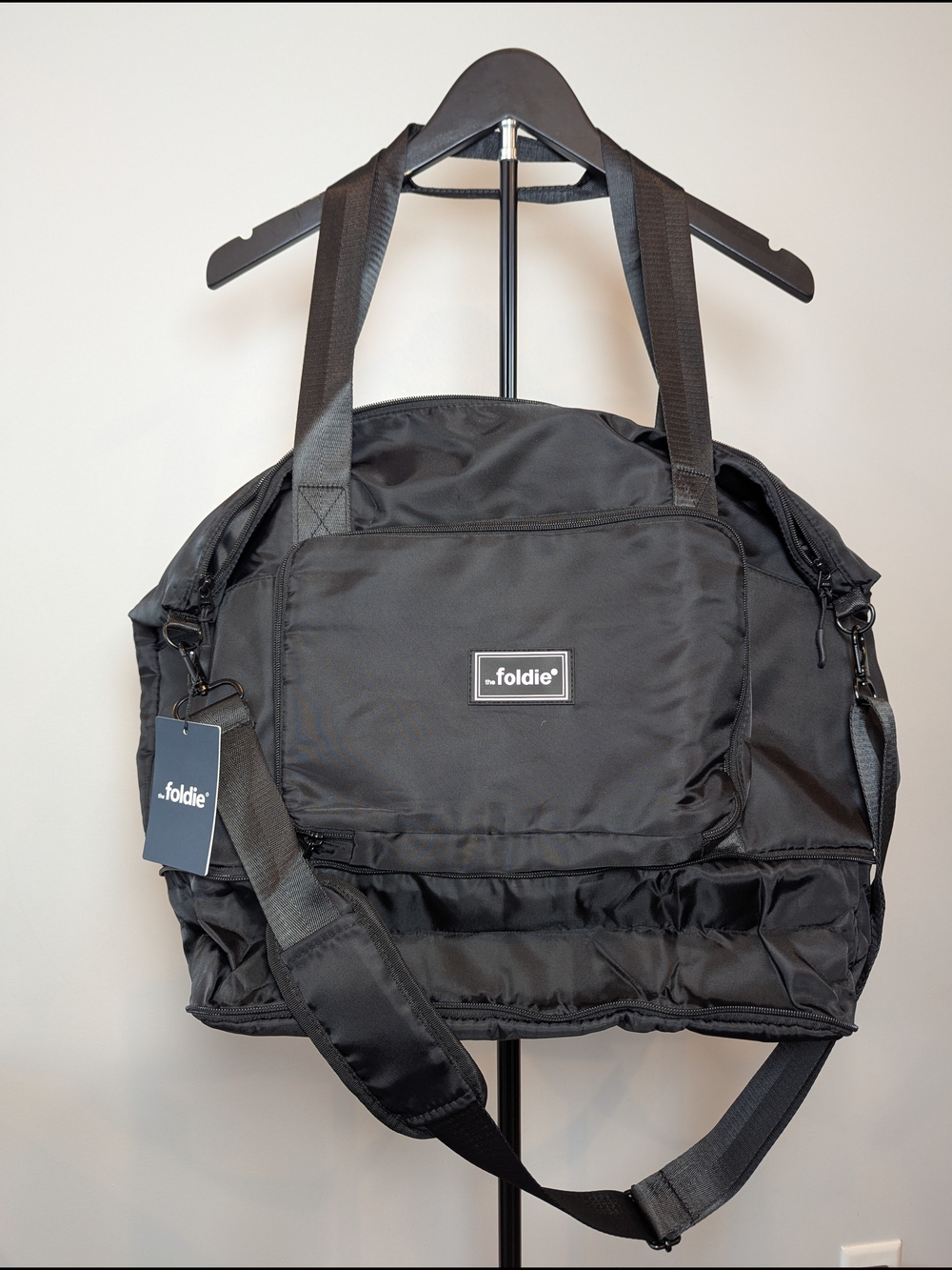 NWT Foldie  Original Black Expandable, Foldable Travel Duffel Bag SPACIOUS